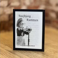 Snejbjerg Nr. 352 10x15 Cm. Blank Sort Ramme Refleksfrit Glas