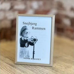 Snejbjerg Nr. 9043-115 Eg Ramme 30x40 Cm. Refleksfrit Glas