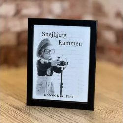 Snejbjerg Nr. 433 24x30 Cm. Sort Ramme Refleksfrit Glas