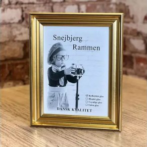 Snejbjerg Nr. 477 18x24 Cm. Guld Ramme 