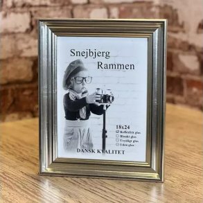 Snejbjerg Nr. 477 18x24 Cm. Slv Ramme Refleksfrit Glas